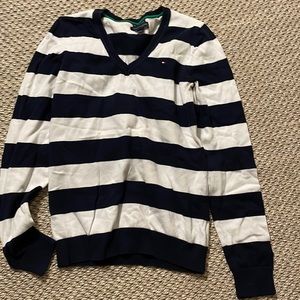 Tommy sweater